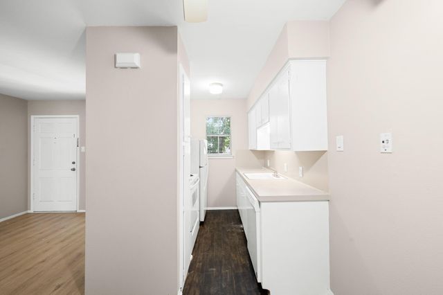 2012 Brun Street E, Houston, TX 77019