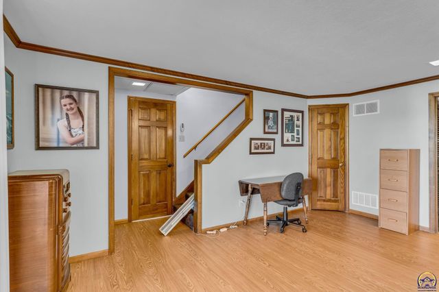 6250 SW 21st Ter, Topeka, KS 66610