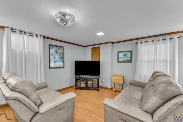 6250 SW 21st Ter, Topeka, KS 66610