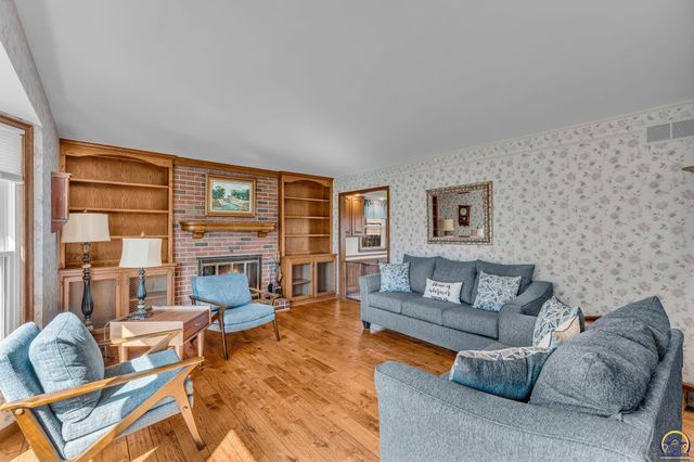 6250 SW 21st Ter, Topeka, KS 66610