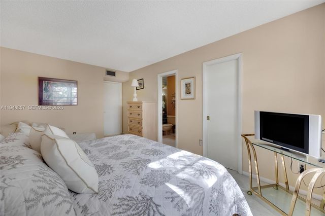 11769 SW 91st Ter, Miami, FL 33186