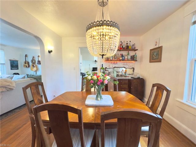 16 Dahlgren AVE, Portsmouth, VA 23702