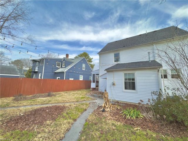 16 Dahlgren AVE, Portsmouth, VA 23702