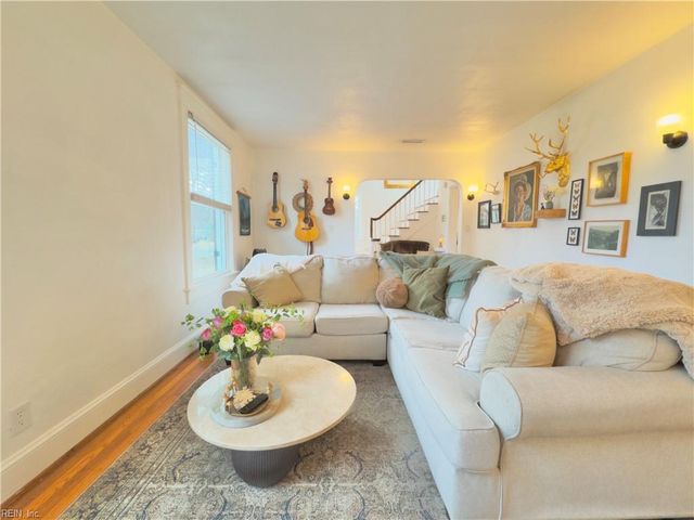 16 Dahlgren AVE, Portsmouth, VA 23702