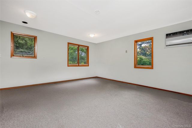 21 Sams Path, Rocky Point, NY 11778