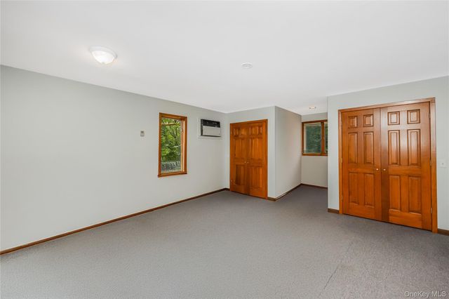 21 Sams Path, Rocky Point, NY 11778