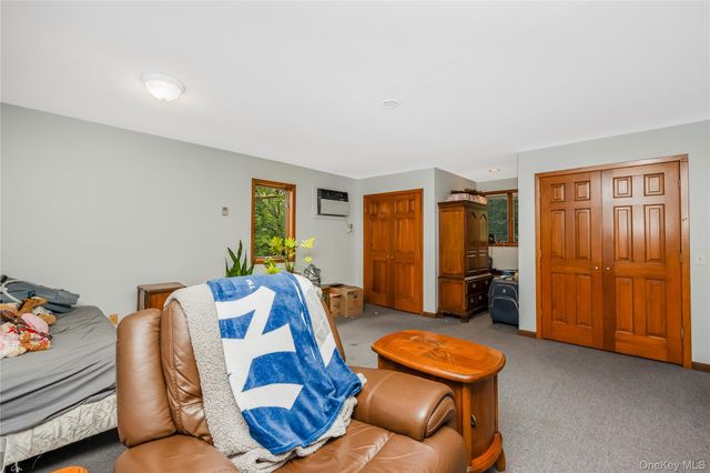 21 Sams Path, Rocky Point, NY 11778