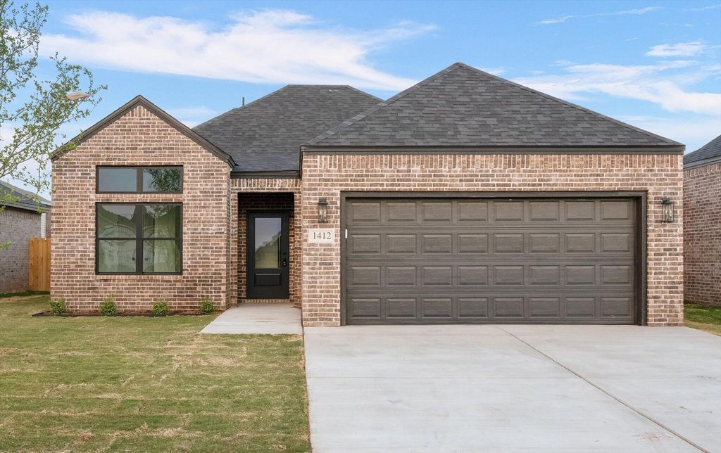 1412 Farmhouse Avenue, Wolfforth, TX 79382