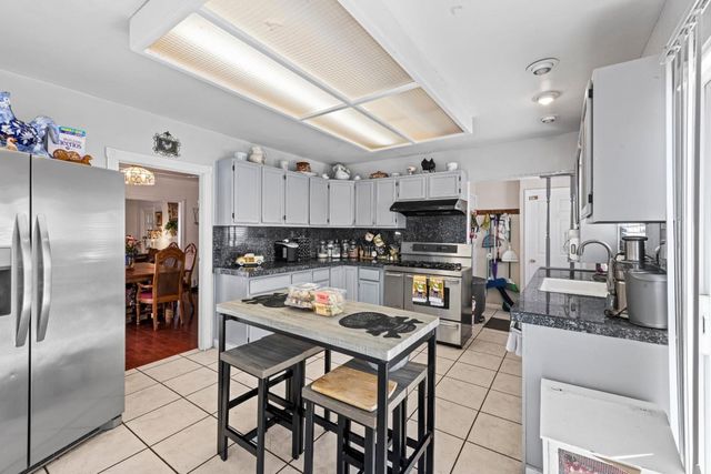 124 E Humboldt Street, San Jose, CA 95112