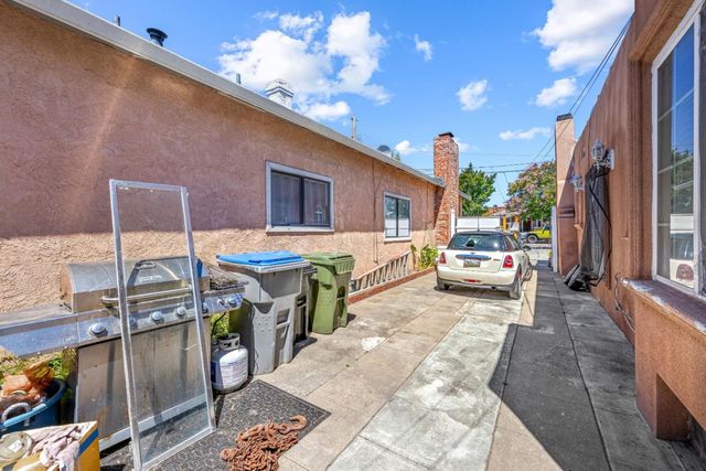 124 E Humboldt Street, San Jose, CA 95112