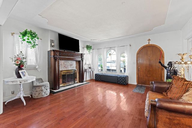 124 E Humboldt Street, San Jose, CA 95112