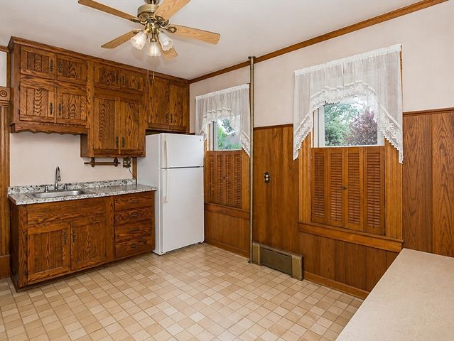 466 East Main Street, Chicopee, MA 01020