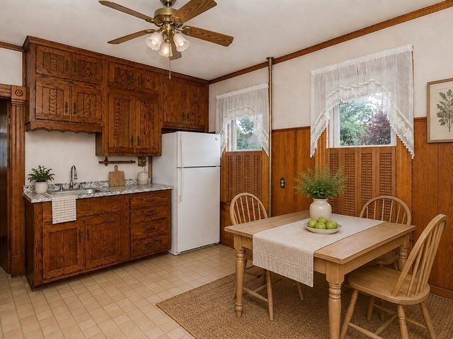 466 East Main Street, Chicopee, MA 01020