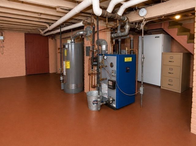 466 East Main Street, Chicopee, MA 01020