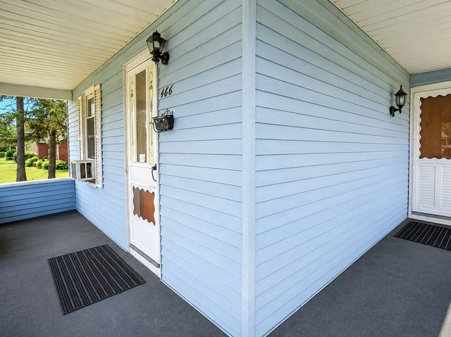 466 East Main Street, Chicopee, MA 01020