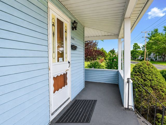 466 East Main Street, Chicopee, MA 01020