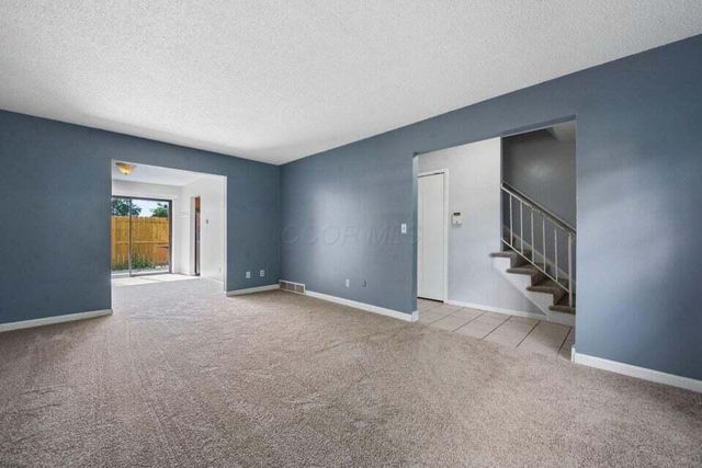 6164 Stornoway Drive S, 6164, Columbus, OH 43213