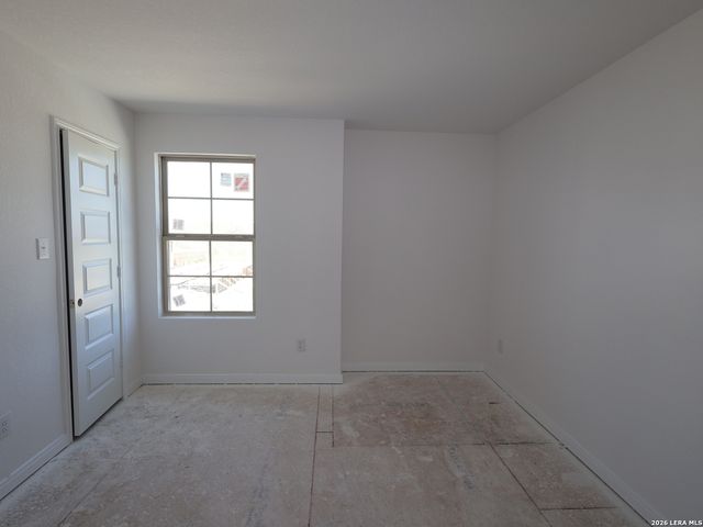 10438 White Hart Lane, Converse, TX 78109