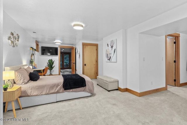 6246 W Ebbtide Dr, Coeur D'alene, ID 83814