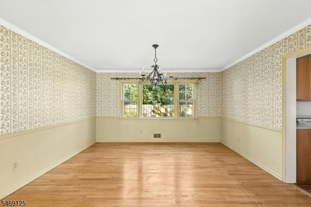 811 Cranford Ave, Westfield Town, NJ 07090