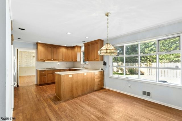811 Cranford Ave, Westfield Town, NJ 07090