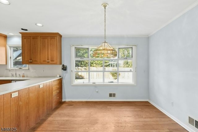 811 Cranford Ave, Westfield Town, NJ 07090