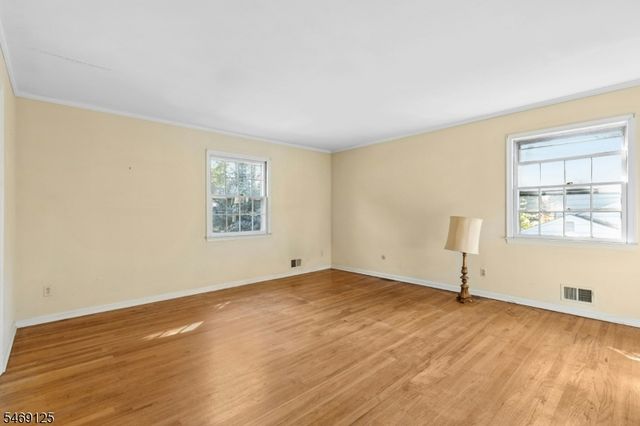 811 Cranford Ave, Westfield Town, NJ 07090