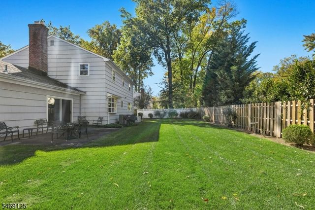 811 Cranford Ave, Westfield Town, NJ 07090