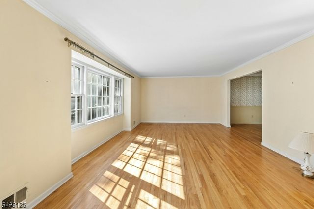 811 Cranford Ave, Westfield Town, NJ 07090