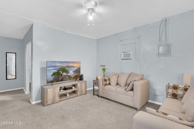 720 Johnson Street, Fabens, TX 79838