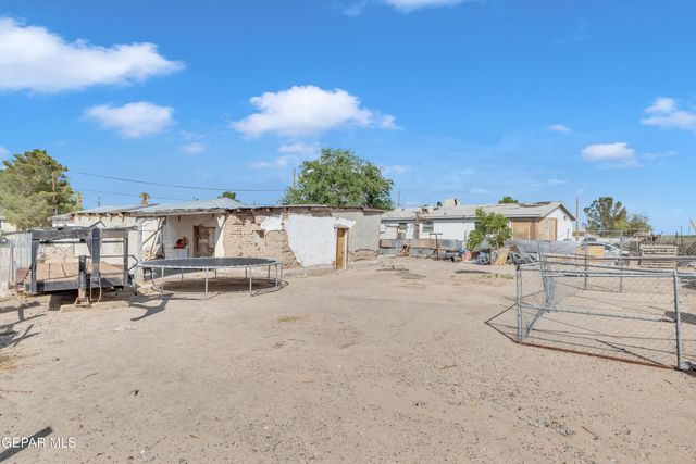 720 Johnson Street, Fabens, TX 79838