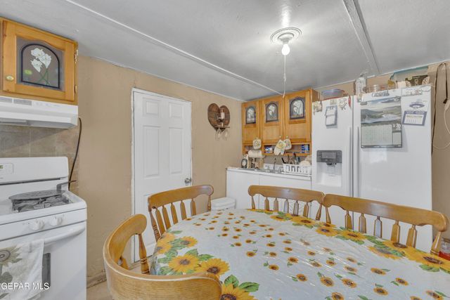 720 Johnson Street, Fabens, TX 79838