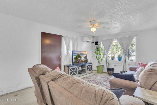 720 Johnson Street, Fabens, TX 79838