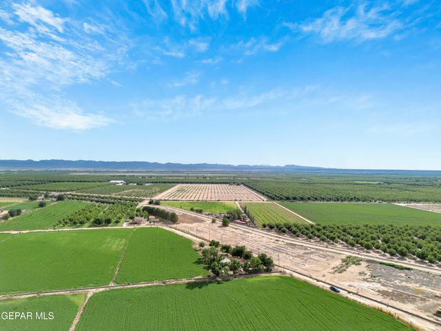 720 Johnson Street, Fabens, TX 79838