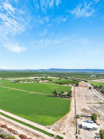 720 Johnson Street, Fabens, TX 79838