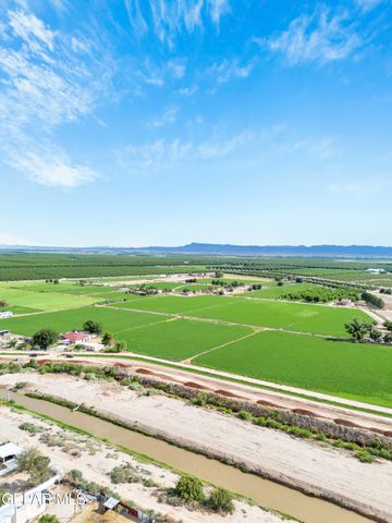 720 Johnson Street, Fabens, TX 79838