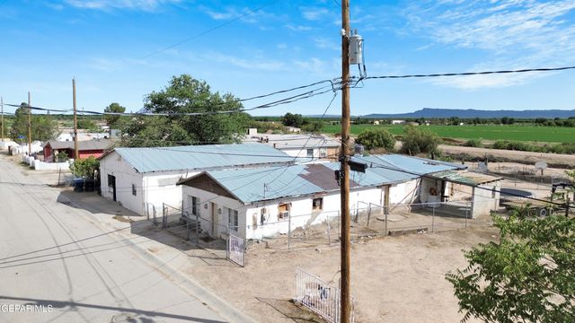 720 Johnson Street, Fabens, TX 79838