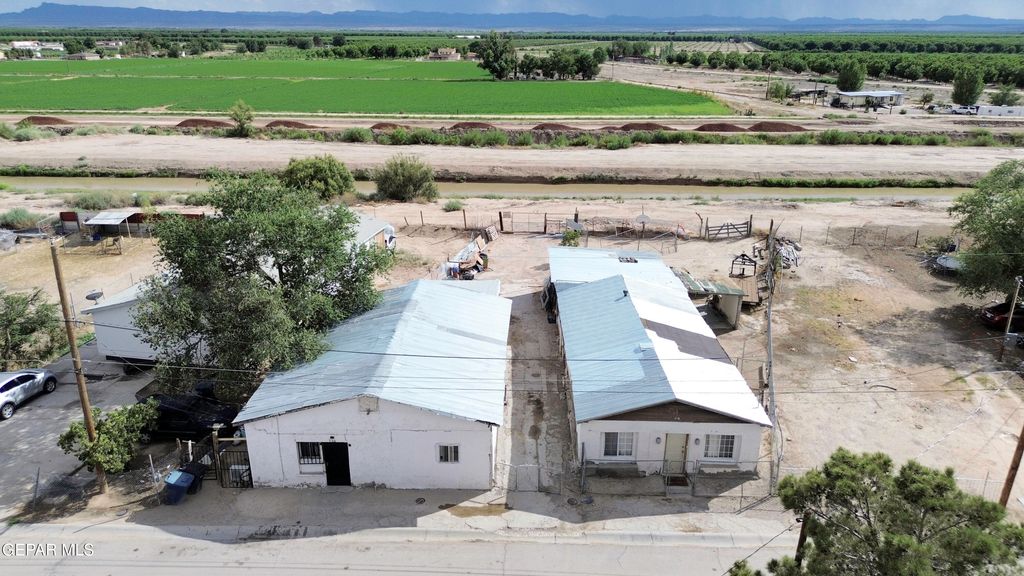 720 Johnson Street, Fabens, TX 79838