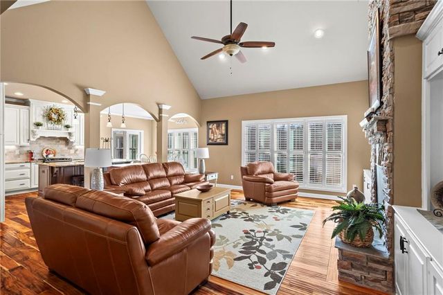 117 Sharp Mountain Crk, Ball Ground, GA 30107