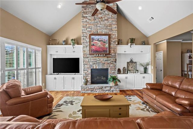 117 Sharp Mountain Crk, Ball Ground, GA 30107