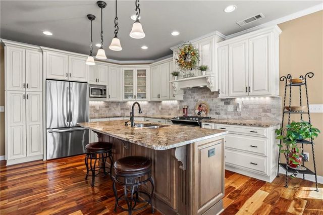 117 Sharp Mountain Crk, Ball Ground, GA 30107