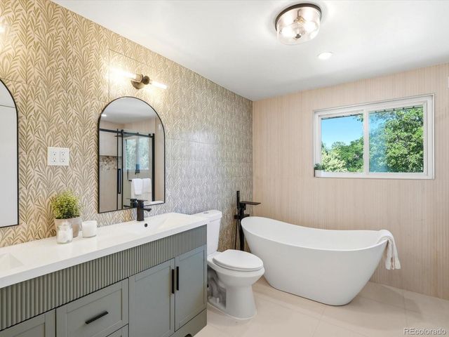 4000 S Spruce Street, Denver, CO 80237