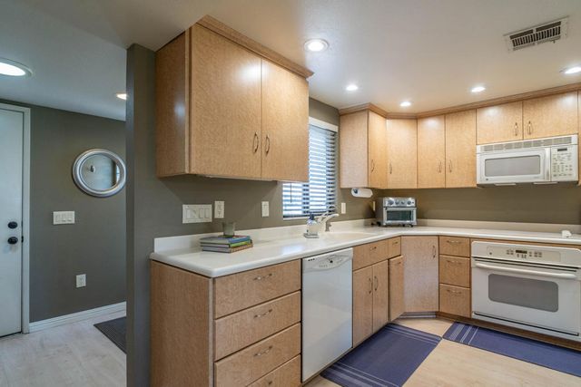 40508 Bay Hill Way, Palm Desert, CA 92211