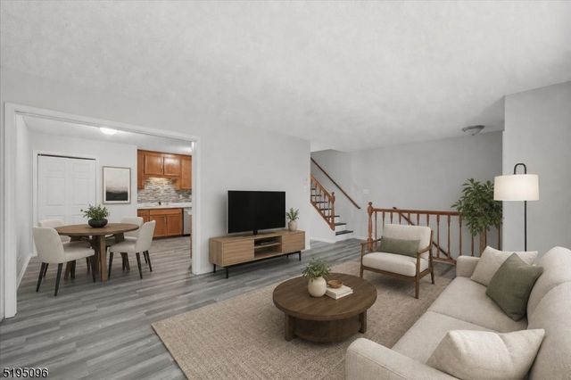 52 Burlington Ct 52, Hamburg Boro, NJ 07419