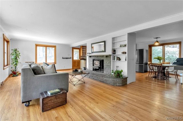 11382 Blanchard Road, Holland, NY 14080