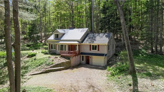 11382 Blanchard Road, Holland, NY 14080