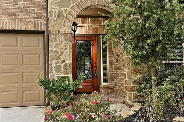 126 Hearthshire Circle, The Woodlands, TX 77354