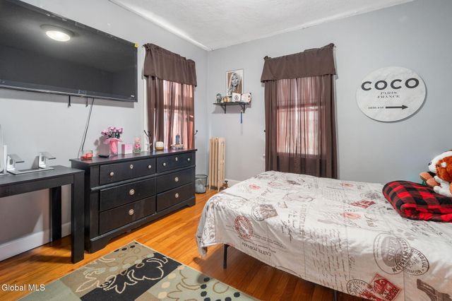 1149 Sumner Avenue, Schenectady, NY 12309