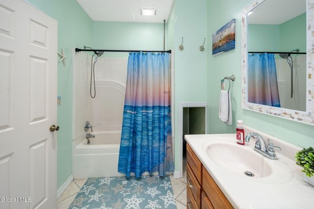 1149 Sumner Avenue, Schenectady, NY 12309