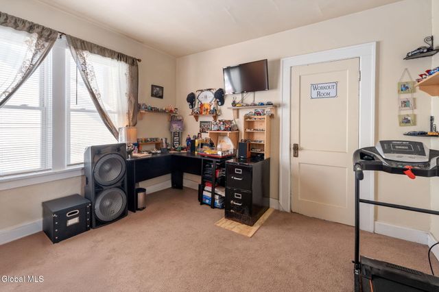 1149 Sumner Avenue, Schenectady, NY 12309